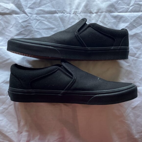 Black Vans slip on shoes - Picture 4 of 6